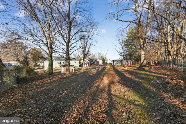 35 OLD MANOR RD, Newark, DE 19711