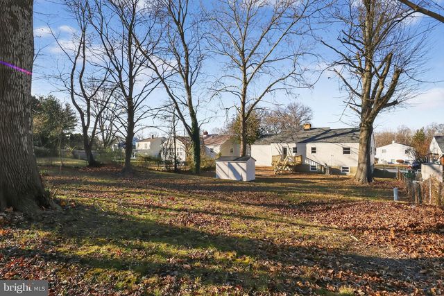 35 OLD MANOR RD, Newark, DE 19711