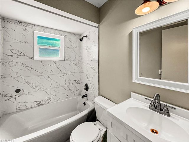 18660 Miami BLVD, Fort Myers, FL 33967