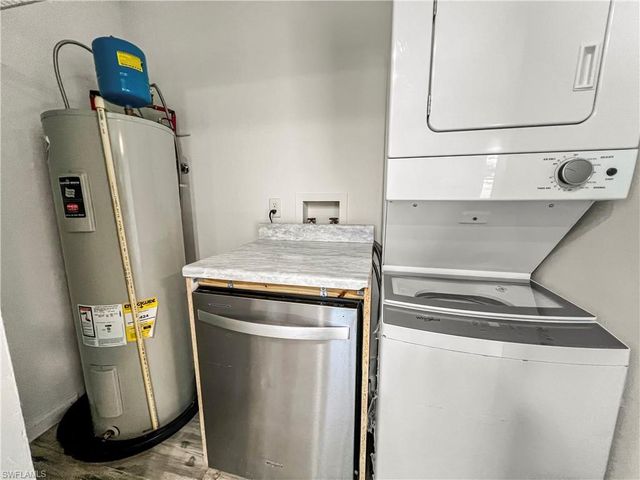 18660 Miami BLVD, Fort Myers, FL 33967