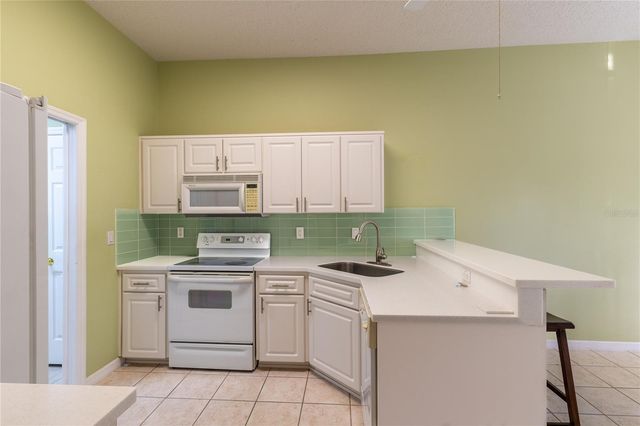 7541 MOORGATE COURT, New Port Richey, FL 34654