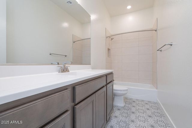 3535 W BUIST Avenue, Laveen, AZ 85339