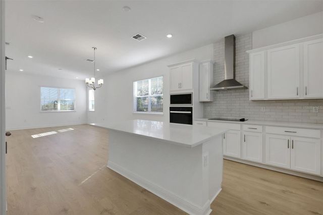 2900 VOYAGER AVENUE, St Cloud, FL 34771