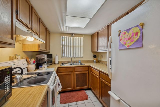 4056 PASSPORT LANE 102, New Port Richey, FL 34653