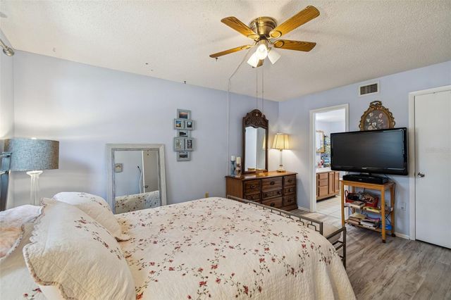 4056 PASSPORT LANE 102, New Port Richey, FL 34653