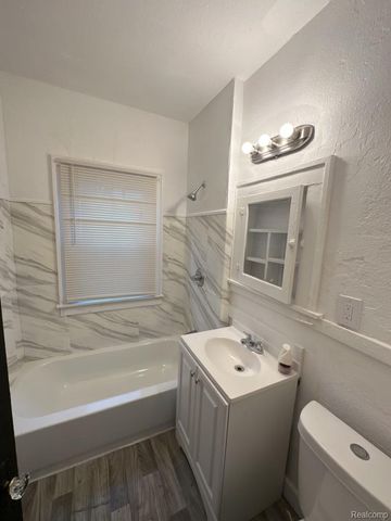 12290 Griggs Street, Detroit, MI 48204