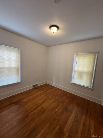 12290 Griggs Street, Detroit, MI 48204