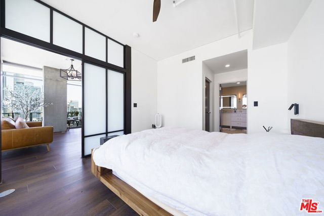 1100 S HOPE Street 1516, Los Angeles, CA 90015