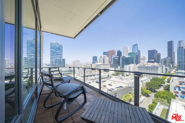 1100 S HOPE Street 1516, Los Angeles, CA 90015