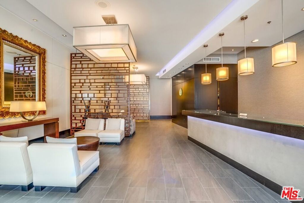 Image 43 of property listing at 1100 S HOPE Street 1516, Los Angeles, CA 90015