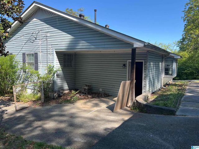 1657 4TH PLACE NW, Center Point, AL 35215