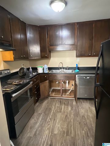 1657 4TH PLACE NW, Center Point, AL 35215
