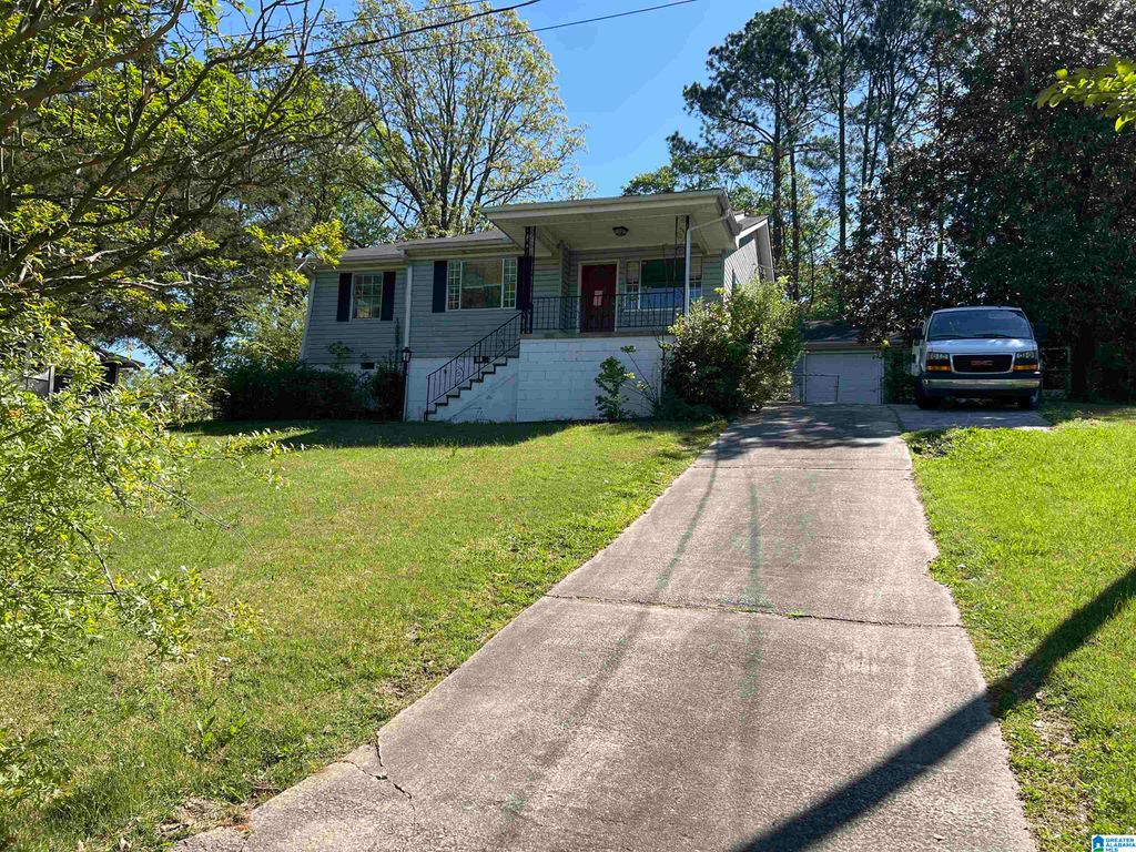 1657 4TH PLACE NW, Center Point, AL 35215