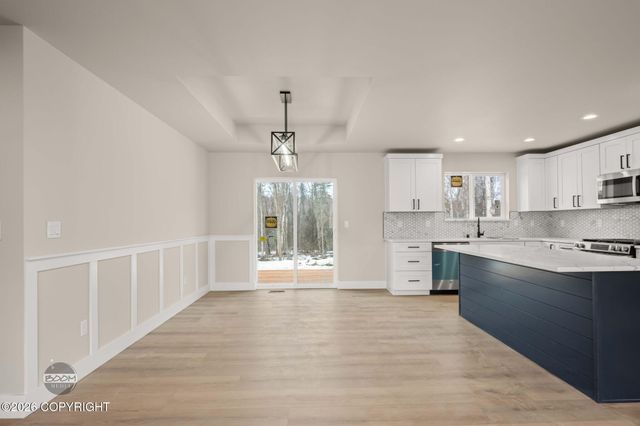 9449 W Palermo Circle, Wasilla, AK 99654