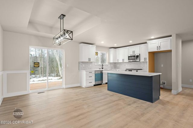 9449 W Palermo Circle, Wasilla, AK 99654