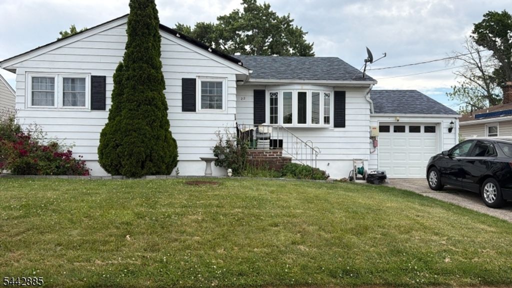 22 Longview Ave, Carteret Boro, NJ 07008 — photo 2