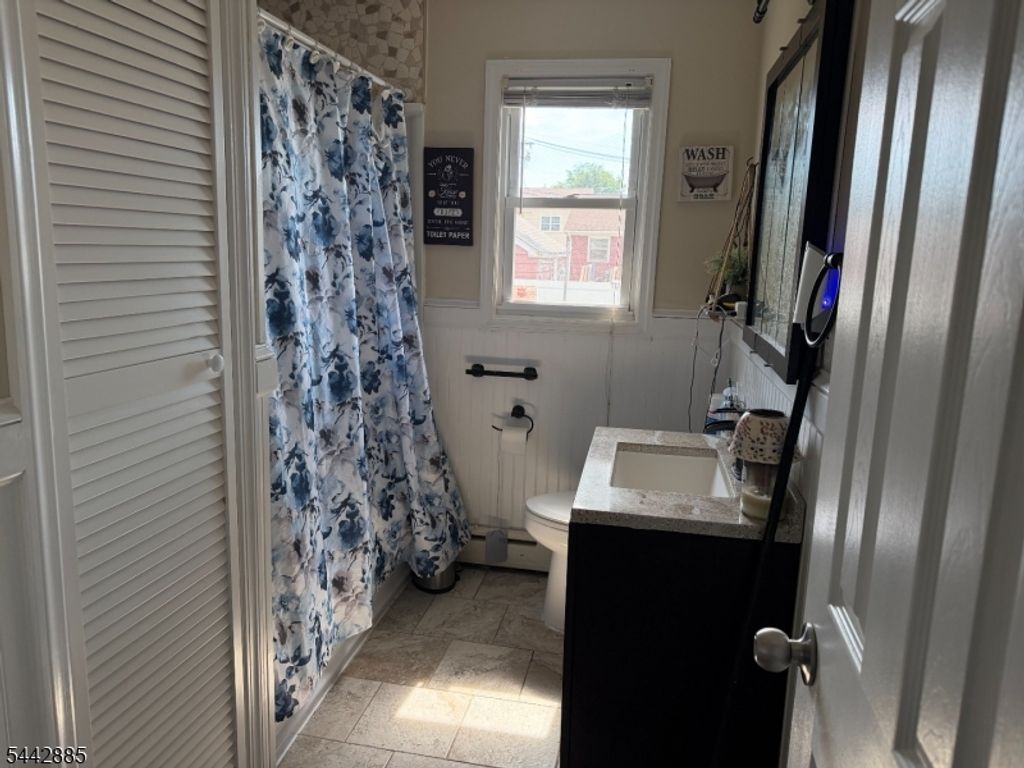 22 Longview Ave, Carteret Boro, NJ 07008 — photo 4