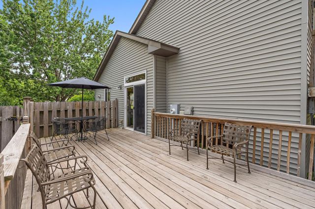 10452 61st Street NE, Albertville, MN 55301