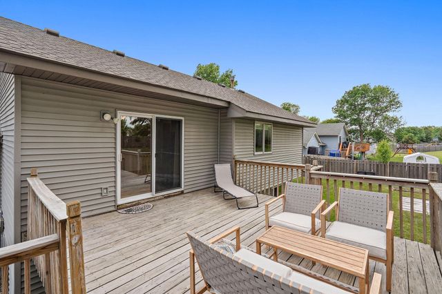 10452 61st Street NE, Albertville, MN 55301