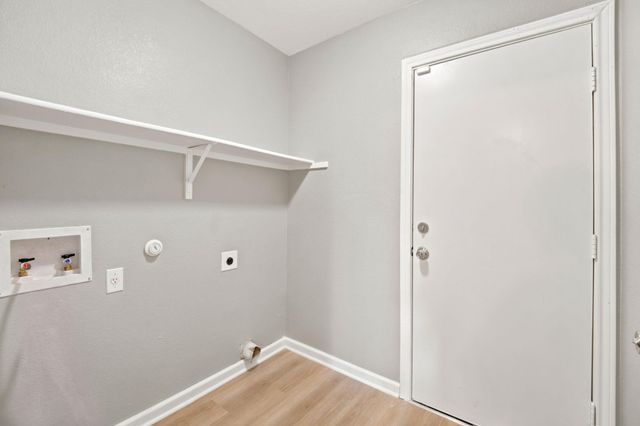 6024 Elfen WAY, Austin, TX 78724