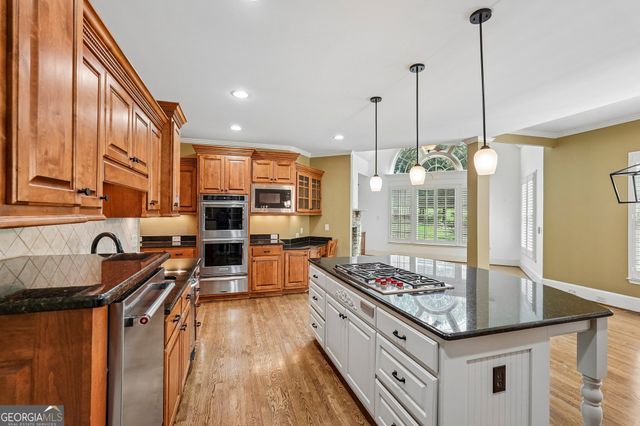 205 Fairway Overlook Drive, Acworth, GA 30101