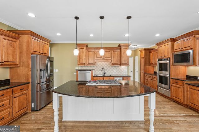 205 Fairway Overlook Drive, Acworth, GA 30101
