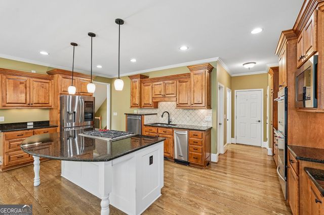 205 Fairway Overlook Drive, Acworth, GA 30101