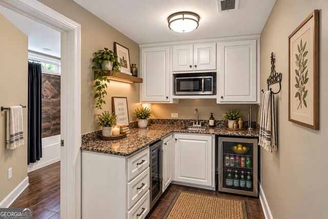 205 Fairway Overlook Drive, Acworth, GA 30101