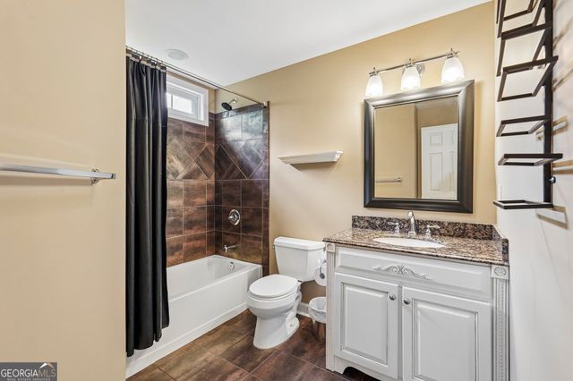 205 Fairway Overlook Drive, Acworth, GA 30101