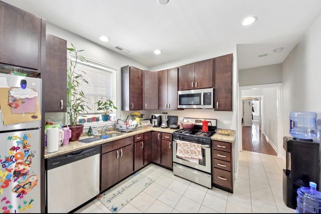 5309 W Henderson Street 1, Chicago, IL 60641