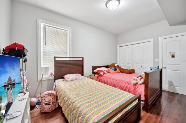 5309 W Henderson Street 1, Chicago, IL 60641