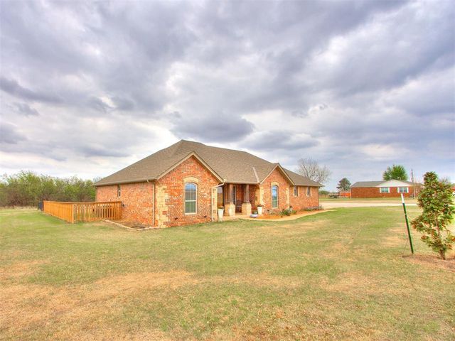 13692 S County Line Road, Cashion, OK 73016