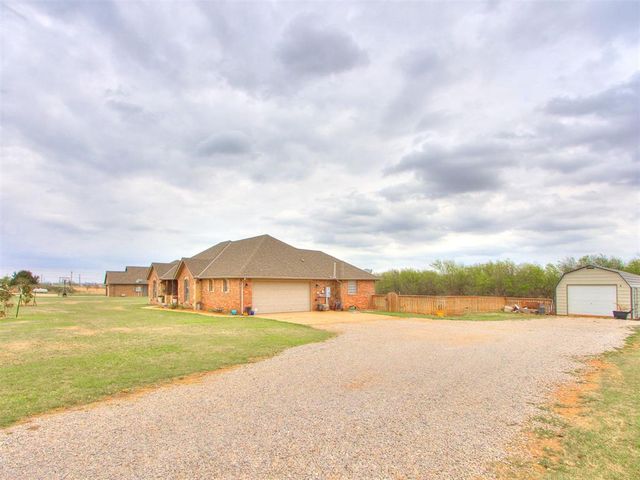 13692 S County Line Road, Cashion, OK 73016