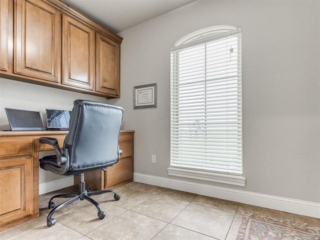 13692 S County Line Road, Cashion, OK 73016