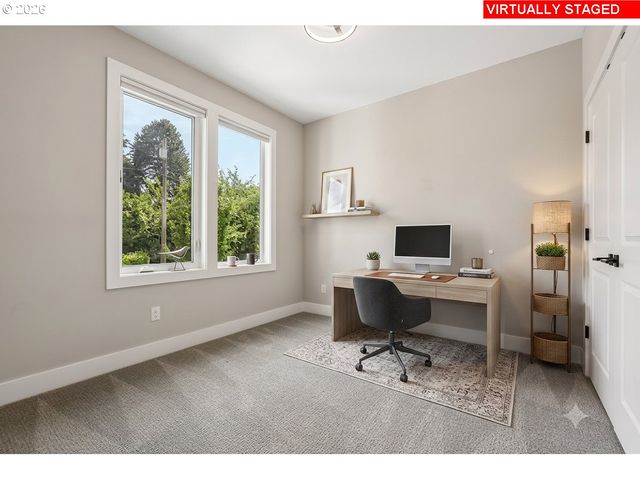2027 Se HAROLD St, Portland, OR 97202
