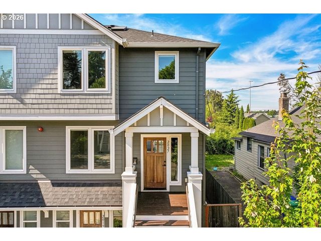 2027 Se HAROLD St, Portland, OR 97202
