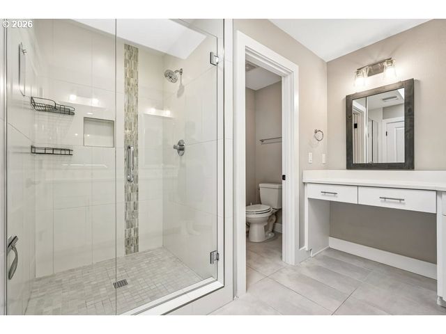 2027 Se HAROLD St, Portland, OR 97202