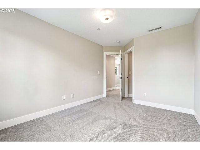 2027 Se HAROLD St, Portland, OR 97202