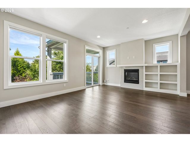 2027 Se HAROLD St, Portland, OR 97202