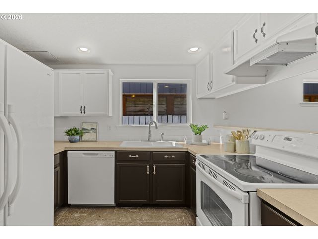 8733 N DANA Ave, Portland, OR 97203