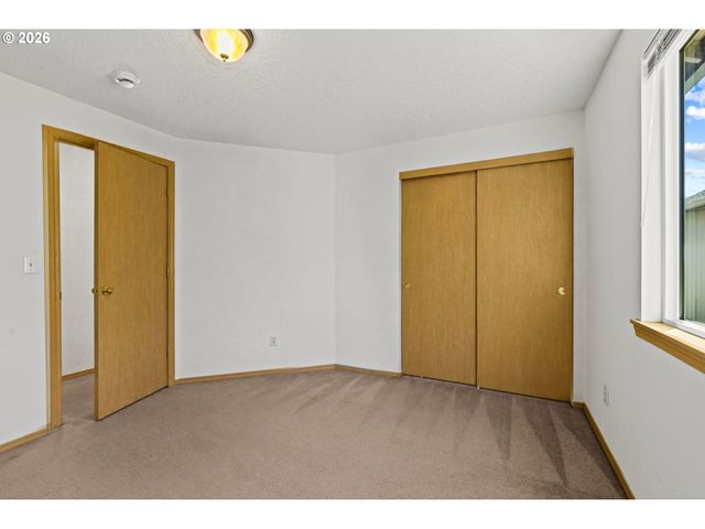 8733 N DANA Ave, Portland, OR 97203