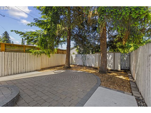 8733 N DANA Ave, Portland, OR 97203