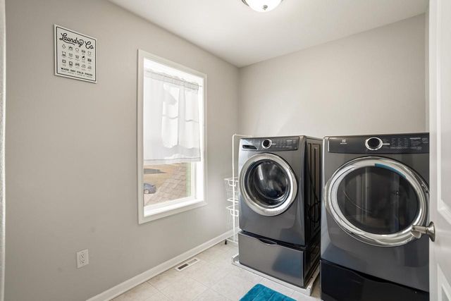 12940 79th PLACE, Bristol, WI 53104