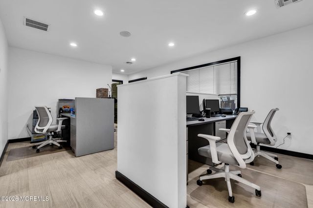 435 E County Line Road, Lakewood, NJ 08701