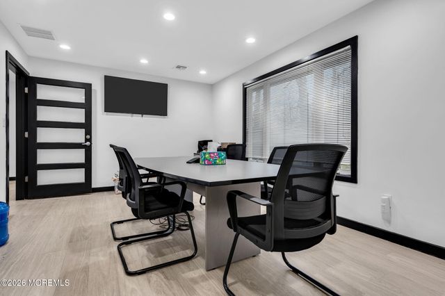 435 E County Line Road, Lakewood, NJ 08701