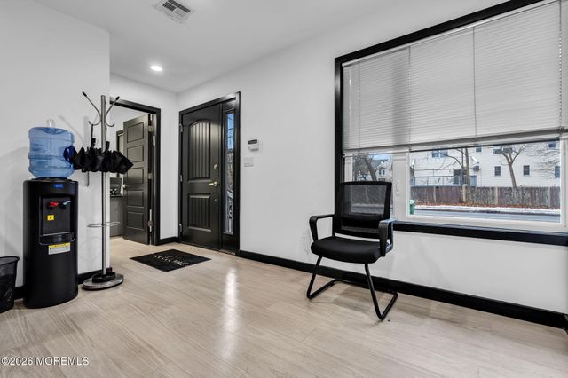 435 E County Line Road, Lakewood, NJ 08701