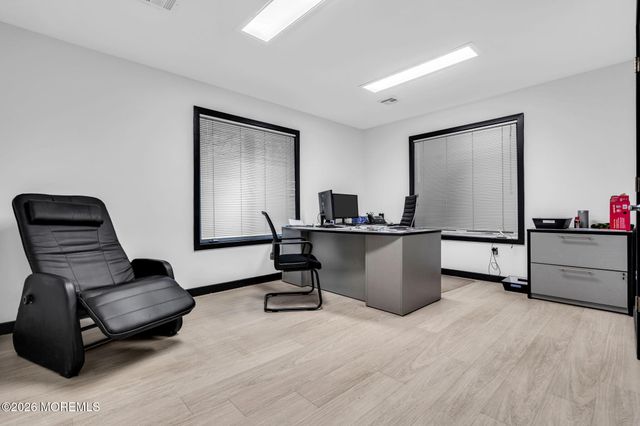 435 E County Line Road, Lakewood, NJ 08701