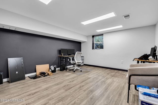 435 E County Line Road, Lakewood, NJ 08701