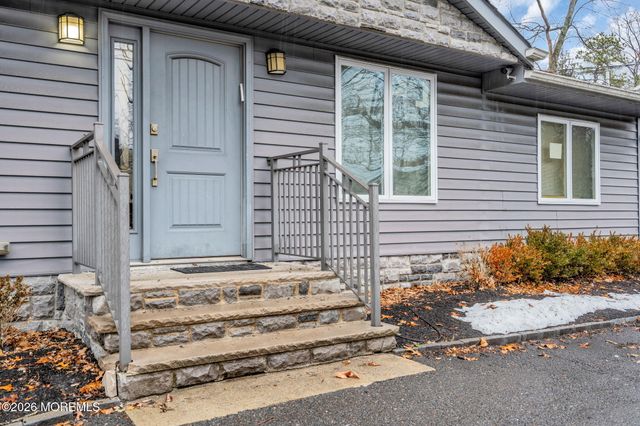 435 E County Line Road, Lakewood, NJ 08701