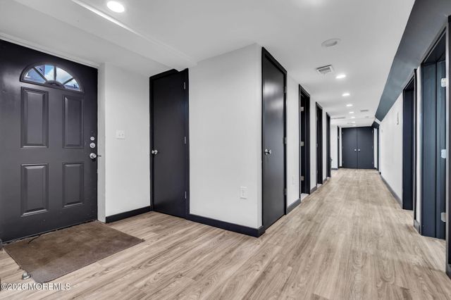 435 E County Line Road, Lakewood, NJ 08701